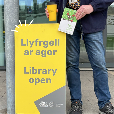 Library Open Stand Steve