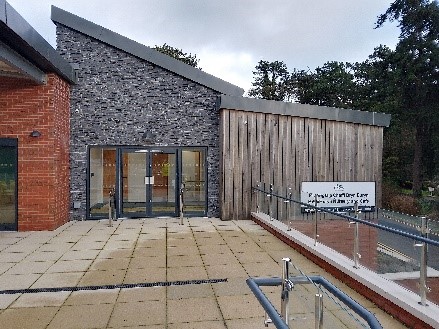 Mae Planhigfa Bryn Euryn yn ail-agor
